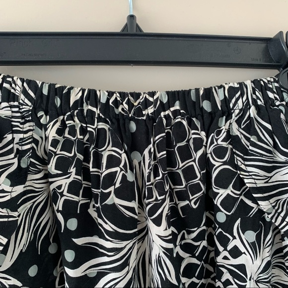 Ava Sky off the shoulder top NWOT - Picture 2 of 5